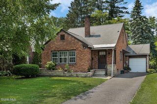 43 Crescent Drive, Albany, NY 12208