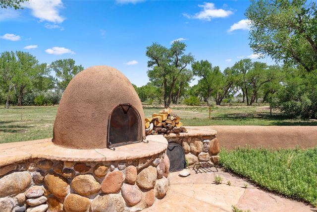 71 County Road 155, Abiquiu, NM 87510