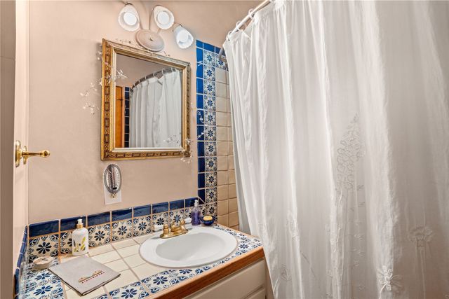 71 County Road 155, Abiquiu, NM 87510