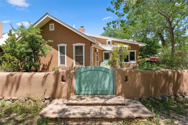 71 County Road 155, Abiquiu, NM 87510