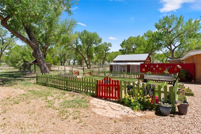 71 County Road 155, Abiquiu, NM 87510