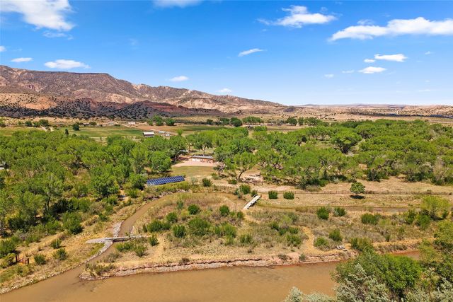 71 County Road 155, Abiquiu, NM 87510