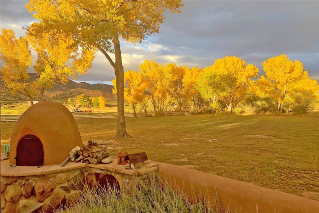 71 County Road 155, Abiquiu, NM 87510