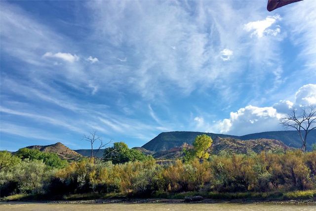 71 County Road 155, Abiquiu, NM 87510