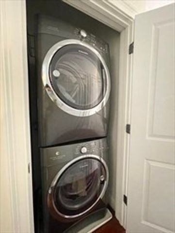 35 Magnolia Ave 2, Cambridge, MA 02138