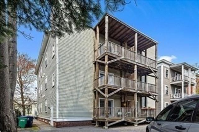 35 Magnolia Ave 2, Cambridge, MA 02138