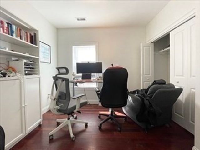 35 Magnolia Ave 2, Cambridge, MA 02138