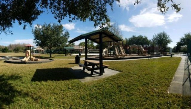 2841 GIRVAN DRIVE, Land O Lakes, FL 34638