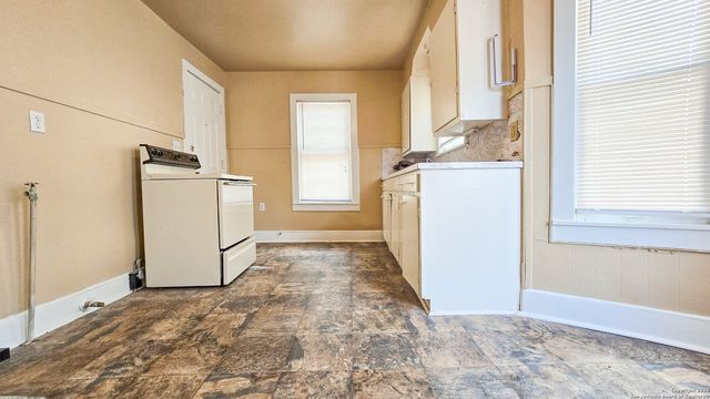 162 W Faust, New Braunfels, TX 78130