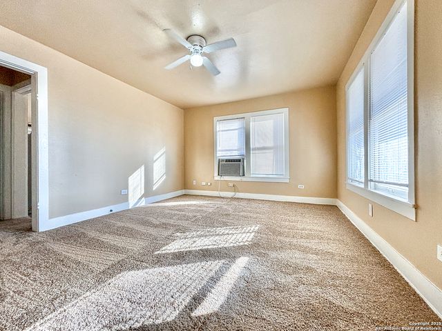 162 W Faust, New Braunfels, TX 78130
