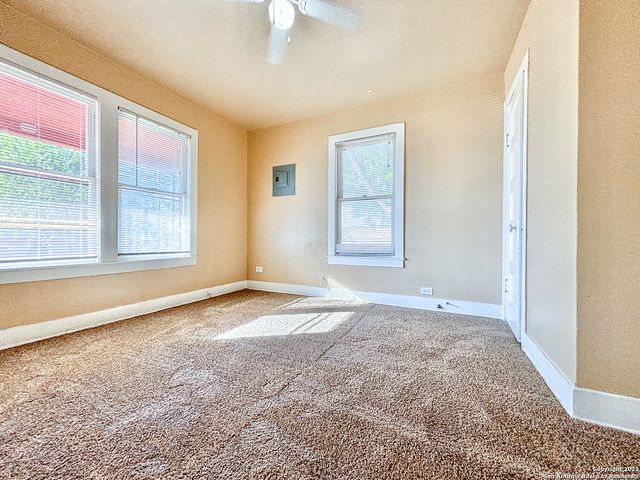 162 W Faust, New Braunfels, TX 78130