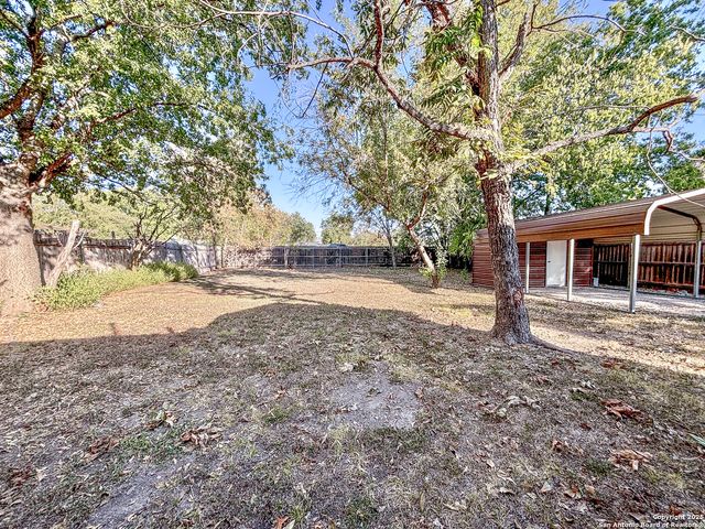 162 W Faust, New Braunfels, TX 78130