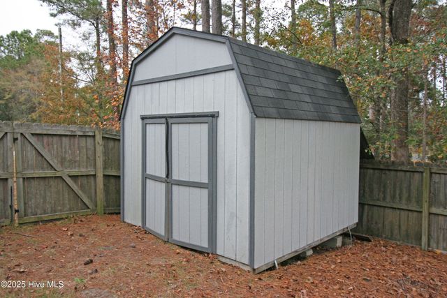 101 Old Dock Landing Road, Sneads Ferry, NC 28460