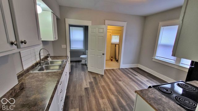 856 N Tacoma Avenue, Indianapolis, IN 46201