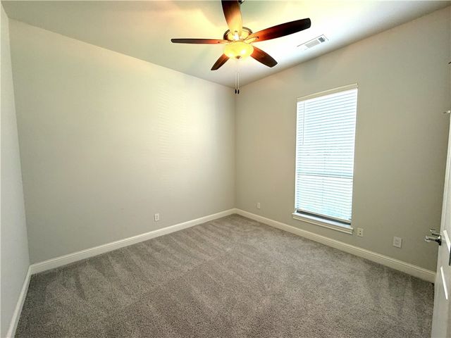 2700 Nottingham Avenue, Bentonville, AR 72713