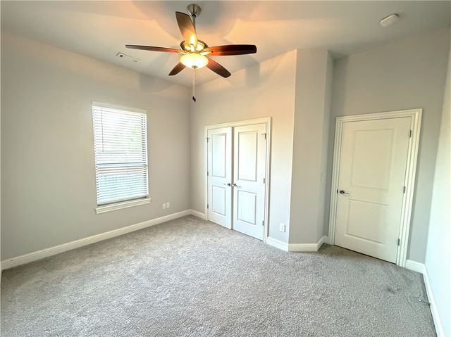 2700 Nottingham Avenue, Bentonville, AR 72713
