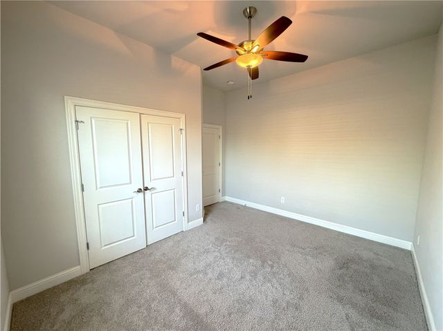 2700 Nottingham Avenue, Bentonville, AR 72713
