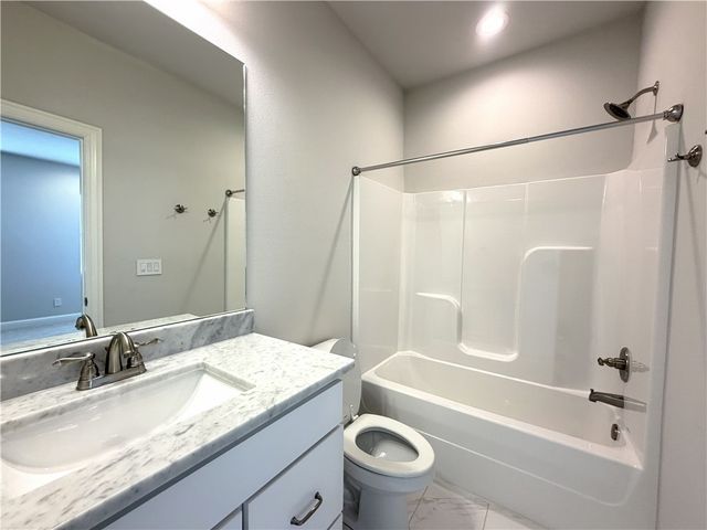 2700 Nottingham Avenue, Bentonville, AR 72713