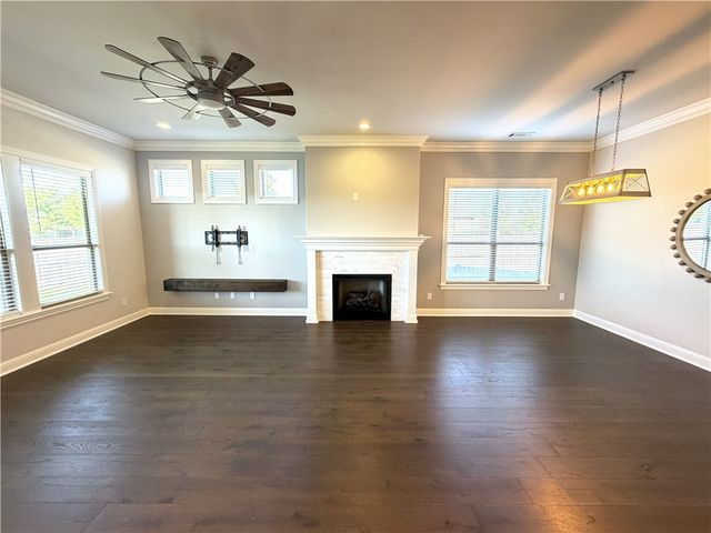 2700 Nottingham Avenue, Bentonville, AR 72713