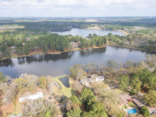 1316 Choctaw, Atlanta, TX 75551