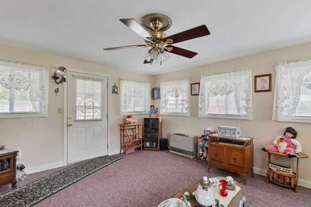 6 East Avenue, Colchester (colchester), VT 05446