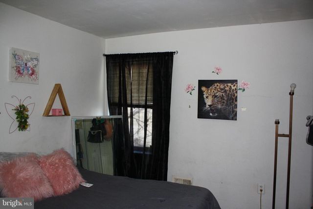 700 CUMBERLAND ST, Baltimore, MD 21217