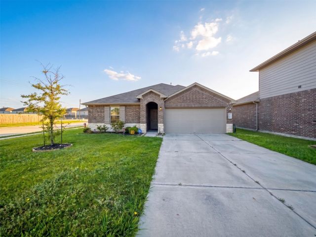 8203 Tamarind Lane, Baytown, TX 77521