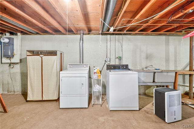 103 Hardcastle Avenue, Whitestown, NY 13492