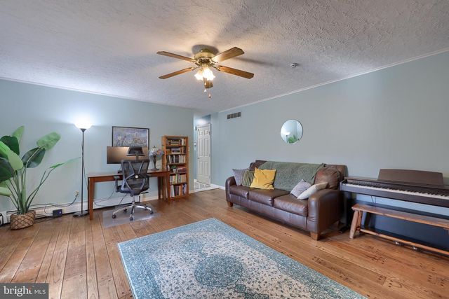 6659 JACKSON DR, Seven Valleys, PA 17360