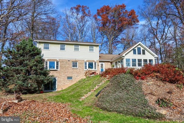 6659 JACKSON DR, Seven Valleys, PA 17360