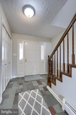 6659 JACKSON DR, Seven Valleys, PA 17360