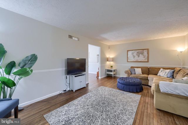 6659 JACKSON DR, Seven Valleys, PA 17360