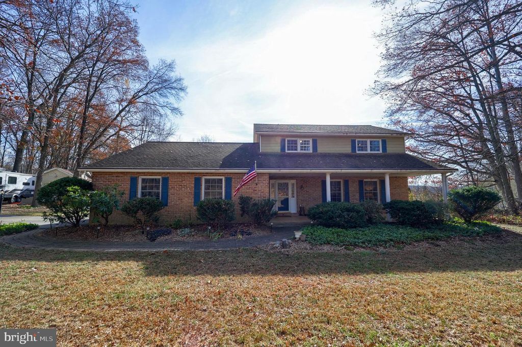 6659 JACKSON DR, Seven Valleys, PA 17360