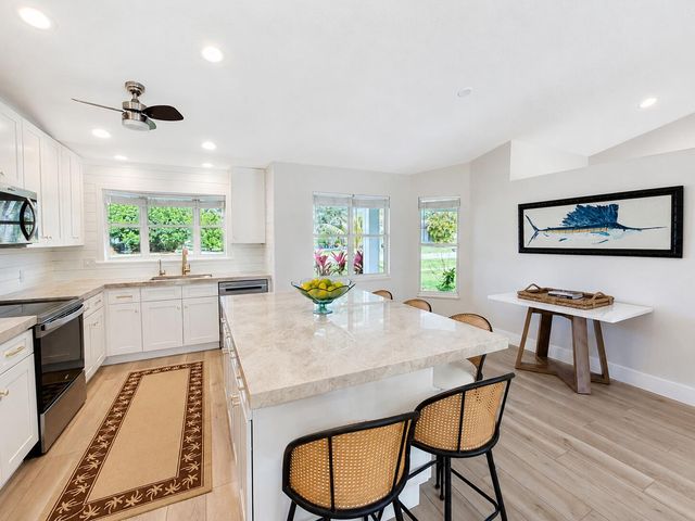341 Suwanee Avenue, Jupiter, FL 33458