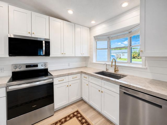 341 Suwanee Avenue, Jupiter, FL 33458