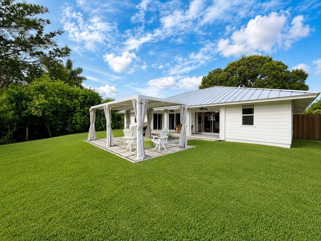 341 Suwanee Avenue, Jupiter, FL 33458