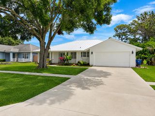 341 Suwanee Avenue, Jupiter, FL 33458