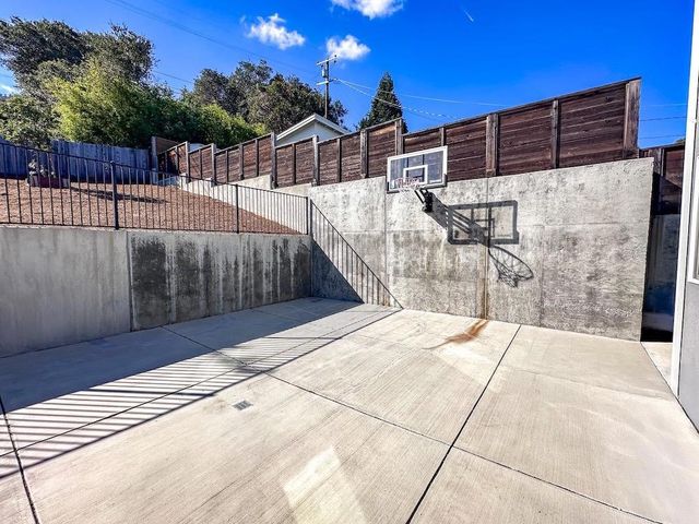 74 Cedar Street, San Carlos, CA 94070