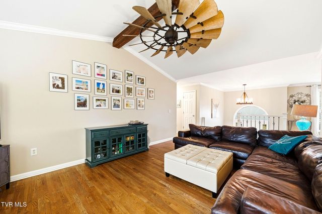 191 Royal Oaks Drive, Jonesborough, TN 37659