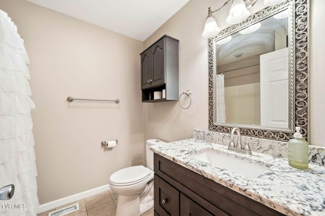 191 Royal Oaks Drive, Jonesborough, TN 37659