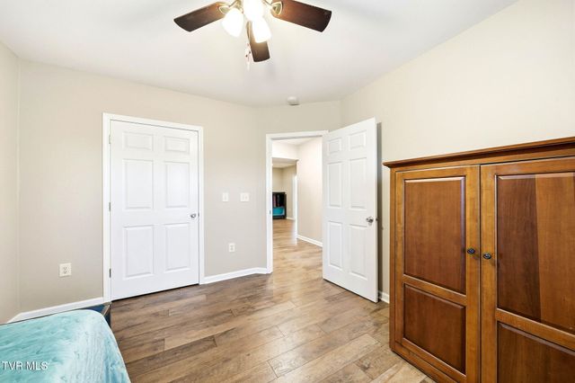 191 Royal Oaks Drive, Jonesborough, TN 37659