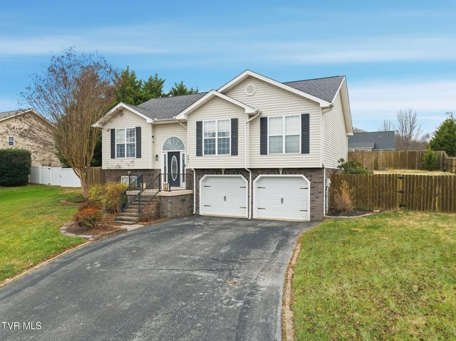 191 Royal Oaks Drive, Jonesborough, TN 37659