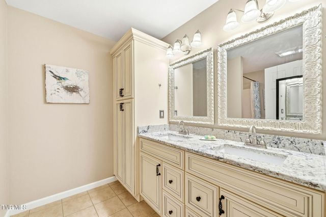 191 Royal Oaks Drive, Jonesborough, TN 37659