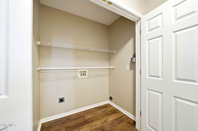 191 Royal Oaks Drive, Jonesborough, TN 37659