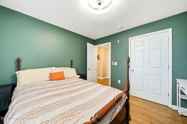 191 Royal Oaks Drive, Jonesborough, TN 37659