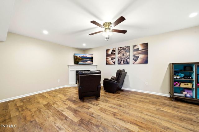 191 Royal Oaks Drive, Jonesborough, TN 37659