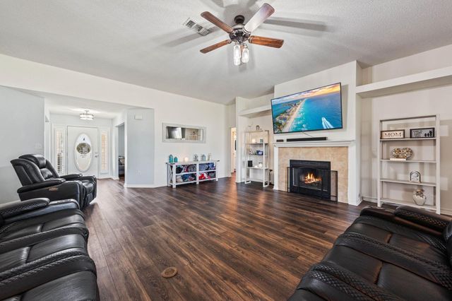 2897 PGA Boulevard, Navarre, FL 32566