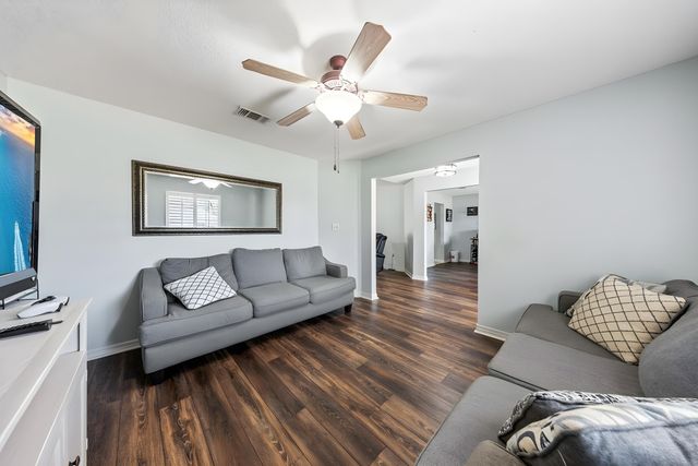 2897 PGA Boulevard, Navarre, FL 32566