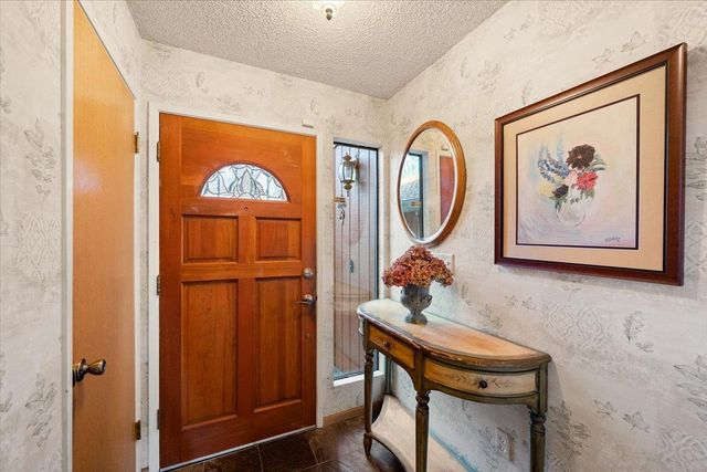 5454 Crestline Dr, Foresthill, CA 95631