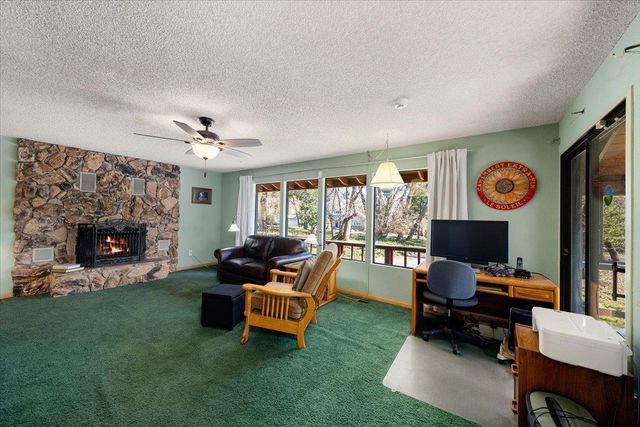 5454 Crestline Dr, Foresthill, CA 95631